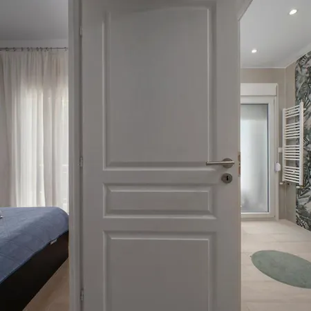 Kosmos Service Apartment City Center 3 With Additional Cost Parking Thessaloniki Exterior photo
