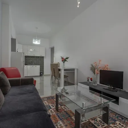 Kosmos Service Apartment City Center 3 With Additional Cost Parking Thessaloniki Exterior photo